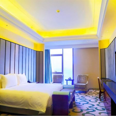 Xiamen Goldcommon Royal Seaside Hotel And Hot Spri Екстериор снимка