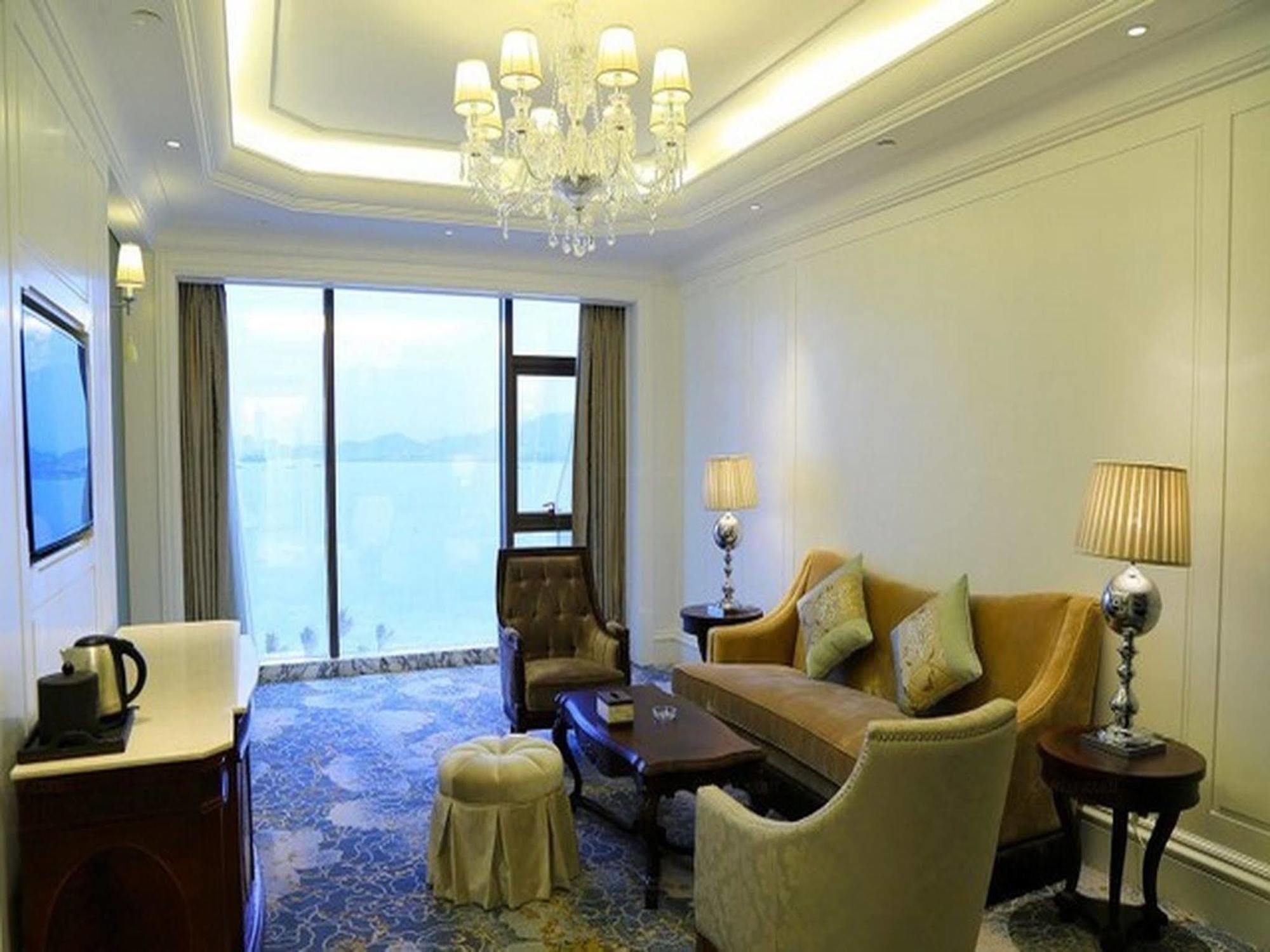 Xiamen Goldcommon Royal Seaside Hotel And Hot Spri Екстериор снимка